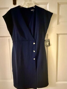 NWT Donna Morgan Navy Cap-Sleeve Faux-Wrap Fitted Short Dress, Sz 6. Flattering